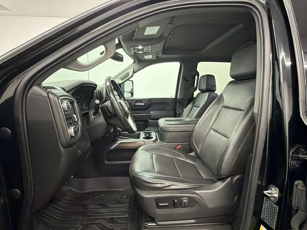 Used 2020 Onyx Black GMC SLT image 5