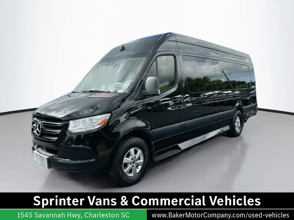 Used 2019 Jet Black Mercedes-Benz Cargo 170 WB EXT image 1