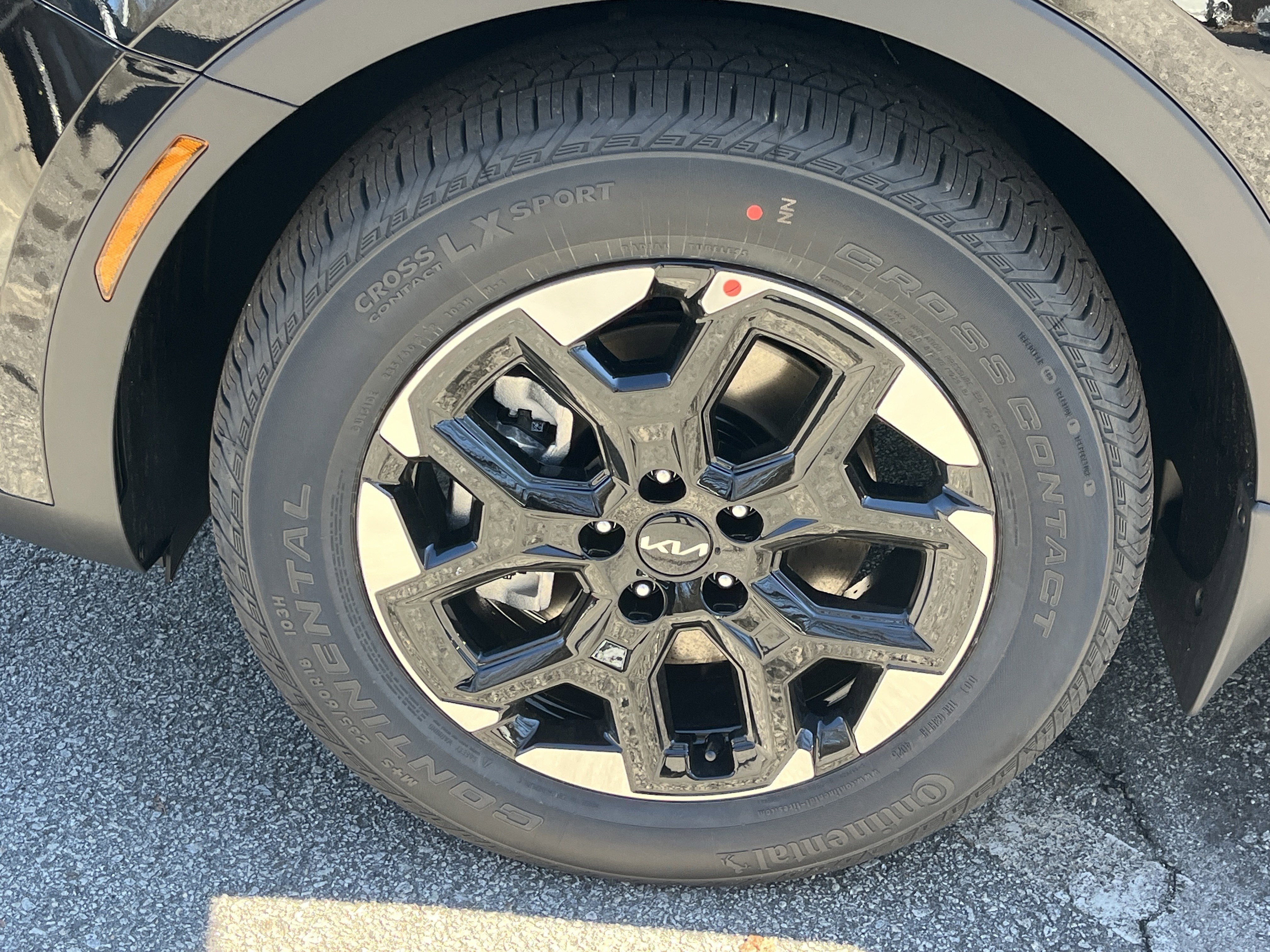 New 2026 Ebony Black Kia S image 27