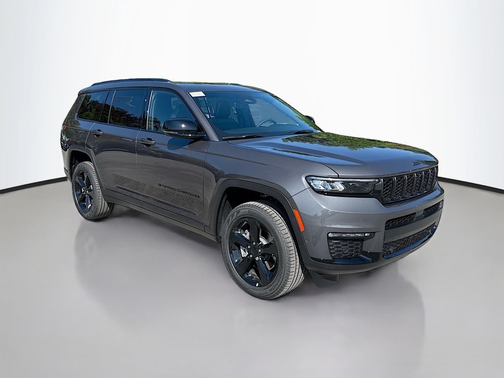 New 2025 Baltic Gray Metallic Clear-Coat Exterior Paint Jeep Limited image 3