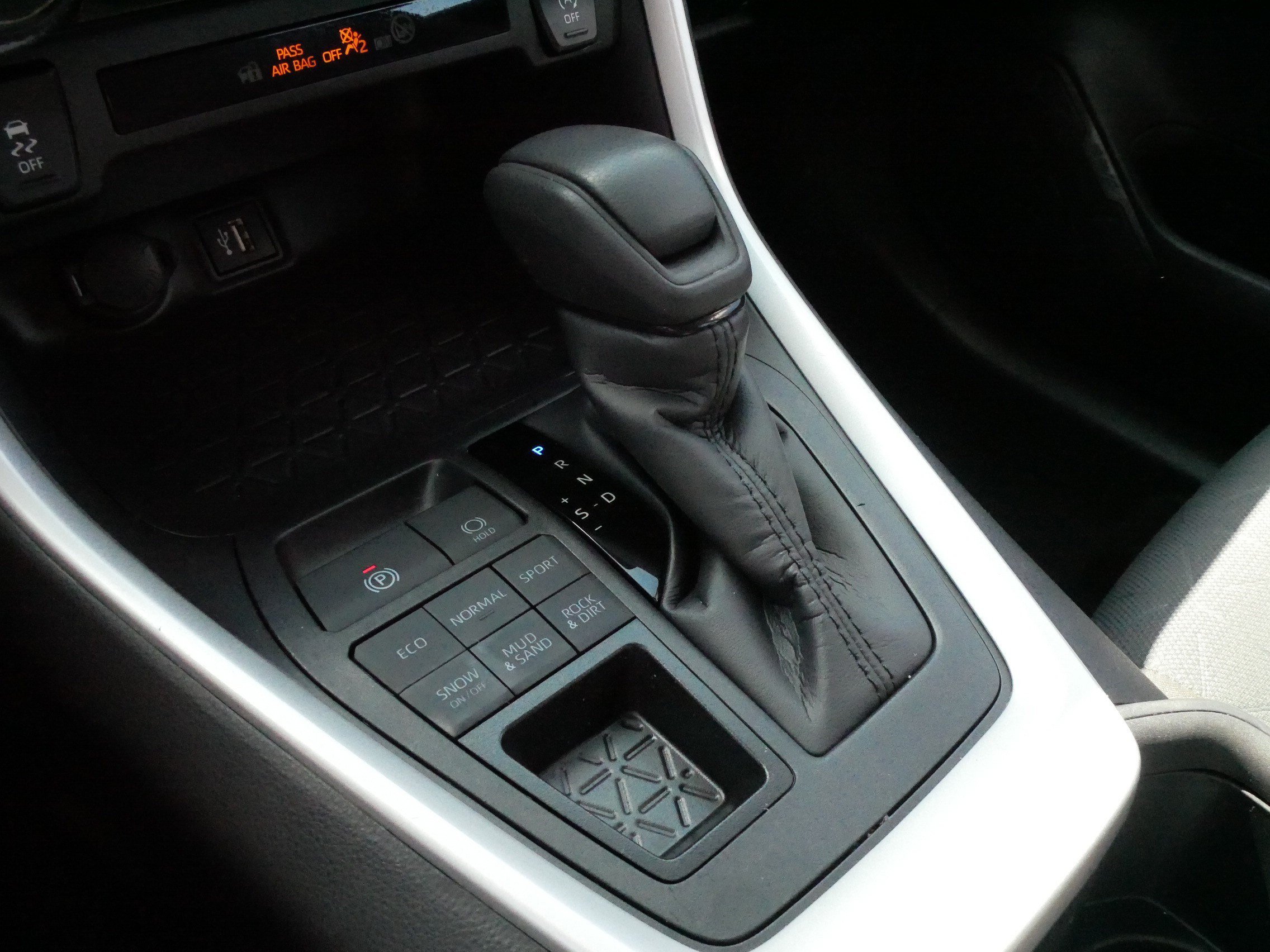Certified Used 2025 DK. BLUE MC. Toyota XLE image 24
