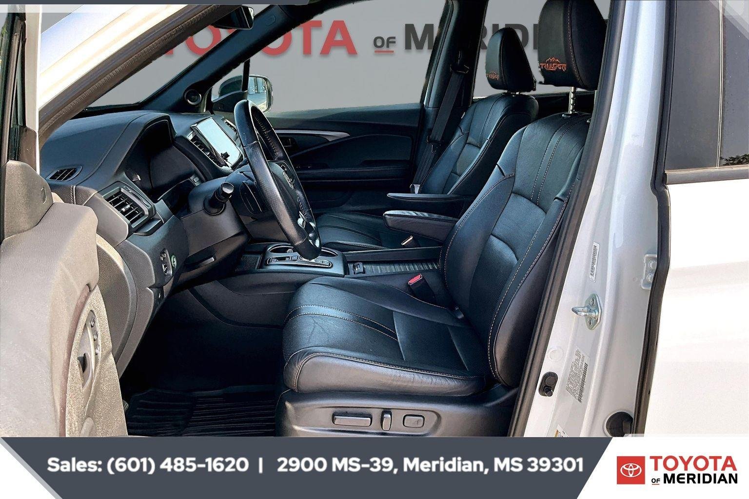 Used 2022 Platinum White Pearl Honda TrailSport image 18