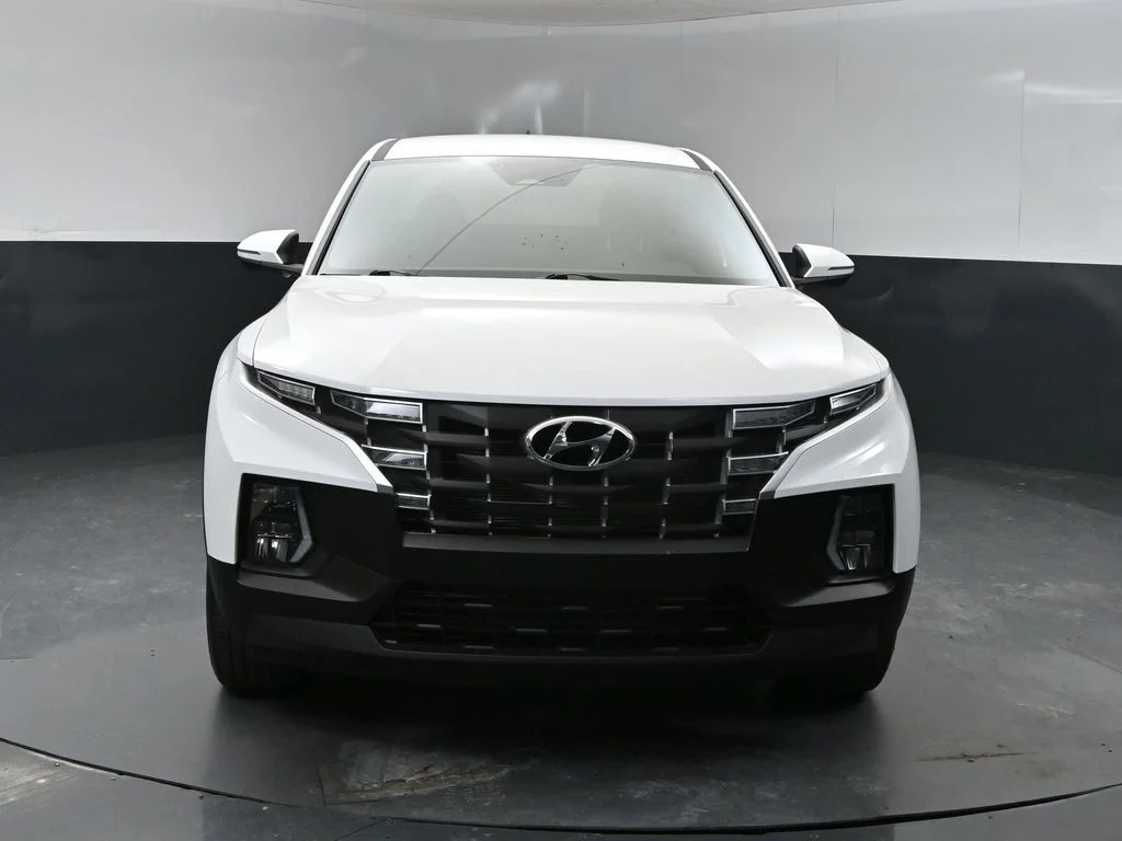 Used 2024 White Hyundai SEL image 6