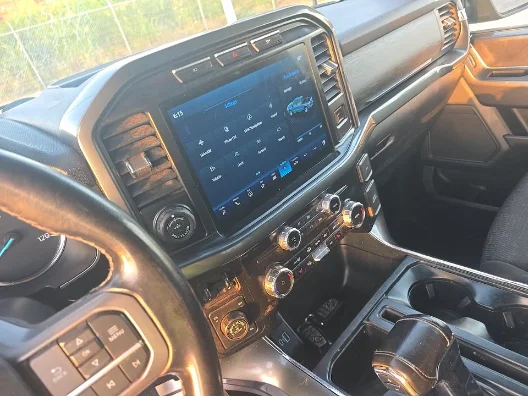 Used 2023 Black Metallic Ford XLT image 11