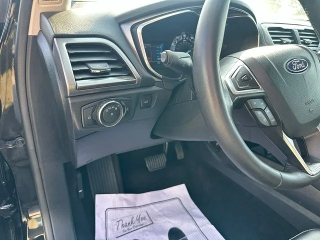 Used 2020 Agate Black Metallic Ford SEL image 29
