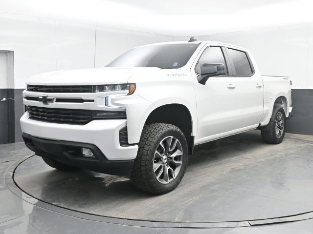 Used 2021 Beige Chevrolet RST image 9