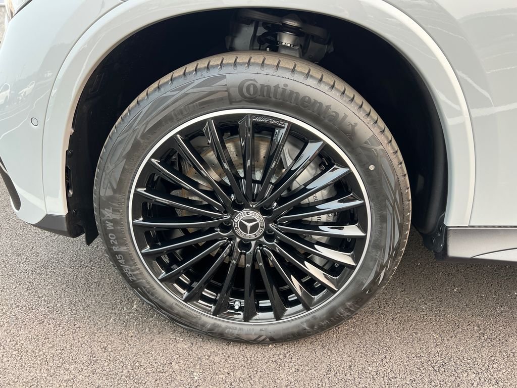 New 2026 MANUFAKTUR Alpine Grey Mercedes-Benz GLC 300 image 31