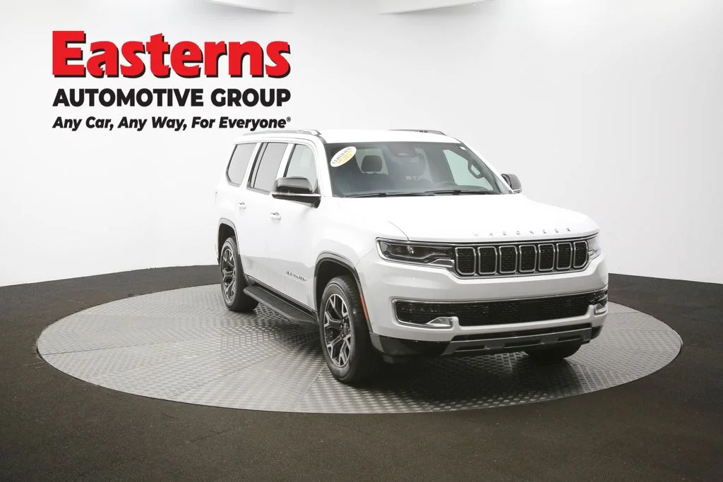 Used 2023 White Jeep Series III image 48