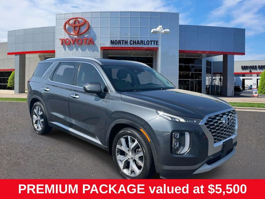 Used 2020 Gray Hyundai SEL image 1