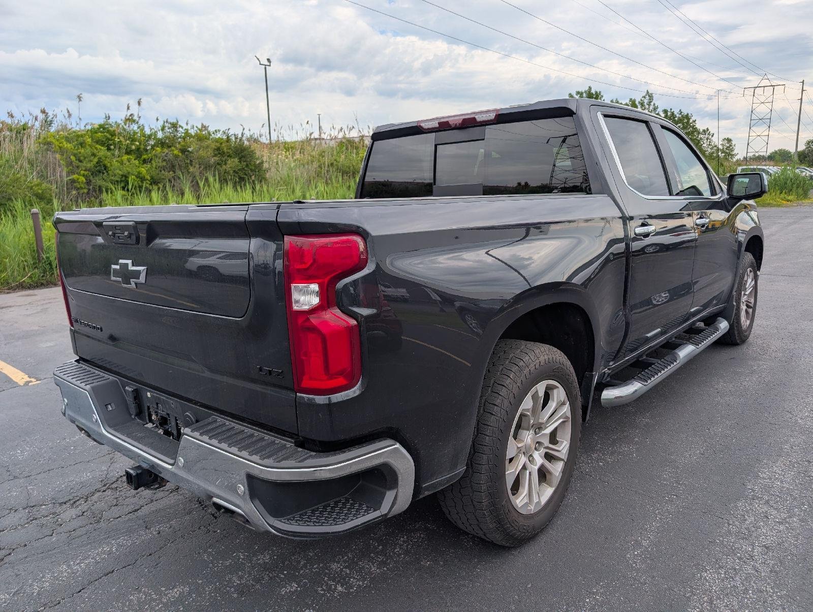 Used 2022 Dark Ash Metallic Chevrolet LTZ image 7