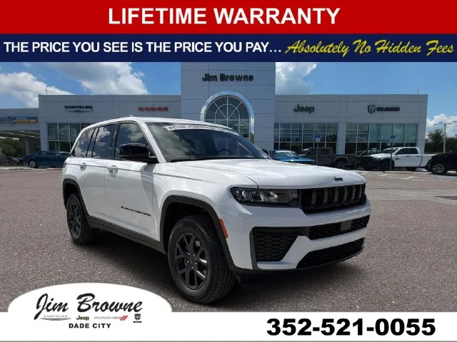 New 2027 Bright White Clear-Coat Paint Jeep Laredo Altitude image 1