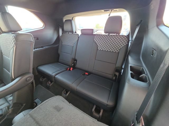 2026 GMC Acadia Denali - Photo 29