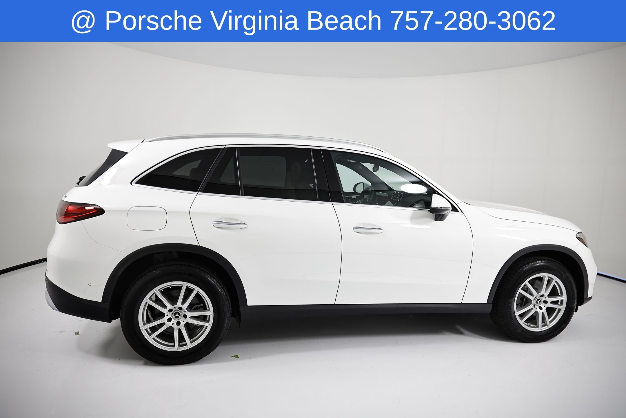 Used 2025 White Mercedes-Benz GLC 300 image 8