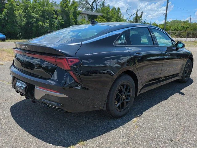 New 2026 Aurora Black Pearl Kia LXS FWD image 5