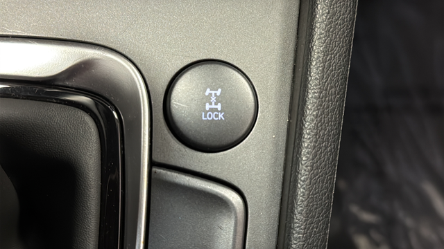 Used 2023 Ultra Black Pearl Hyundai SEL image 31