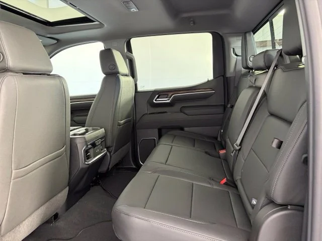 2026 GMC Sierra 1500 SLT - Photo 31