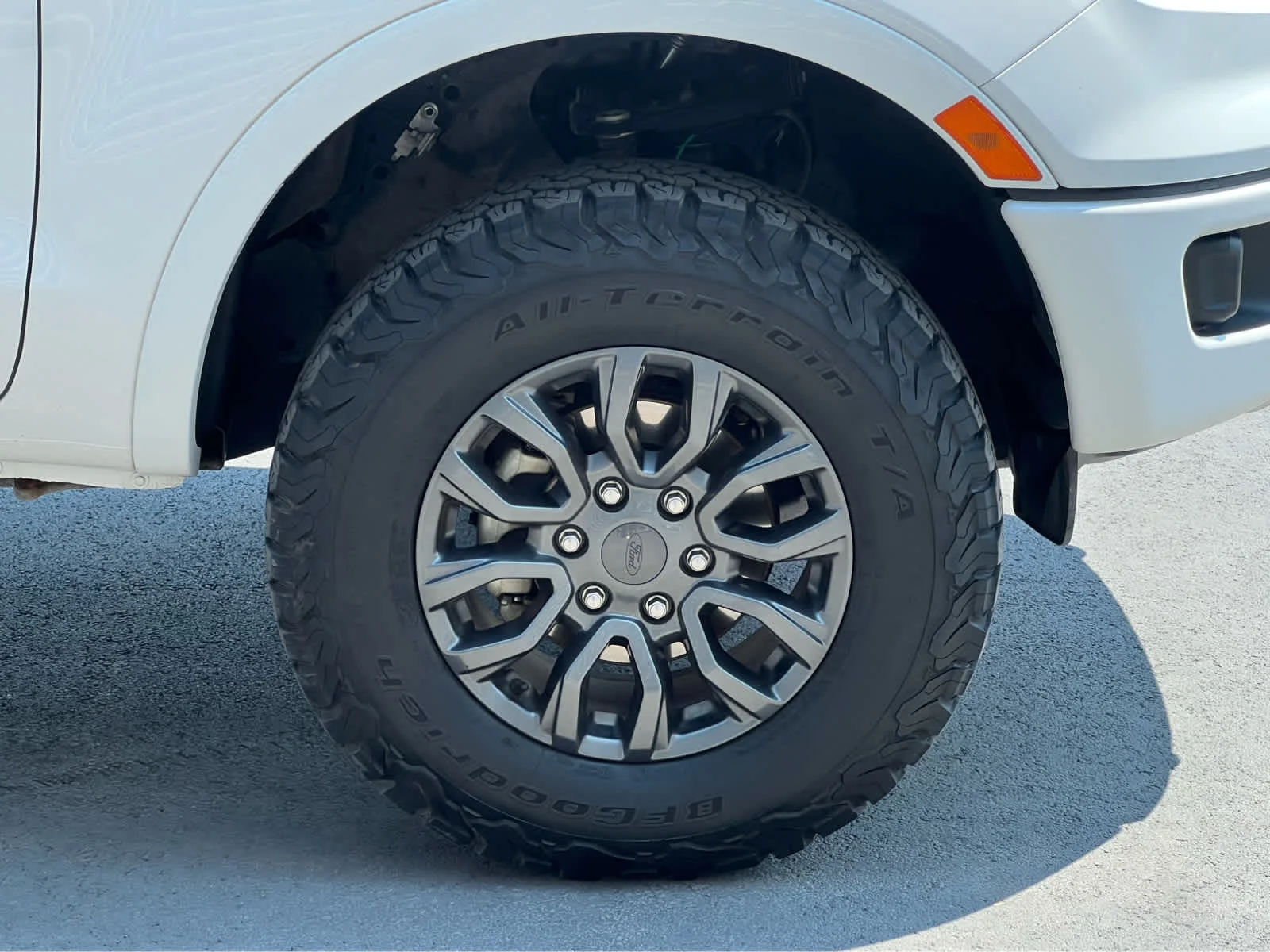 Certified Used 2020 Oxford White Ford XLT image 16