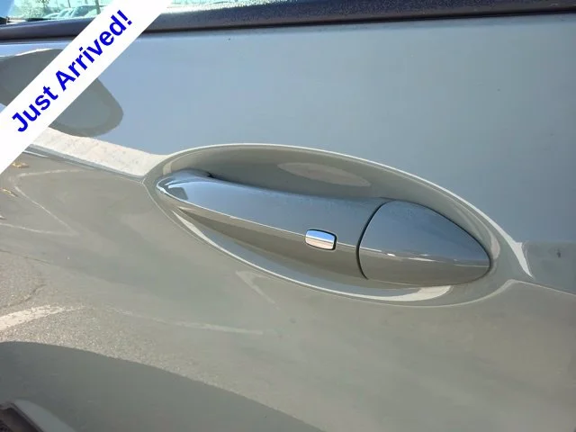 Used 2025 Green Chevrolet LT image 13