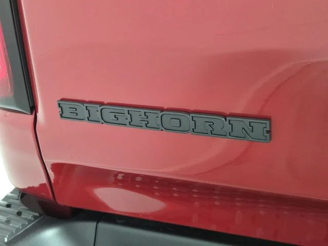 New 2026 Molten Red Pearl-Coat Exterior Paint RAM Big Horn/Lone Star image 10