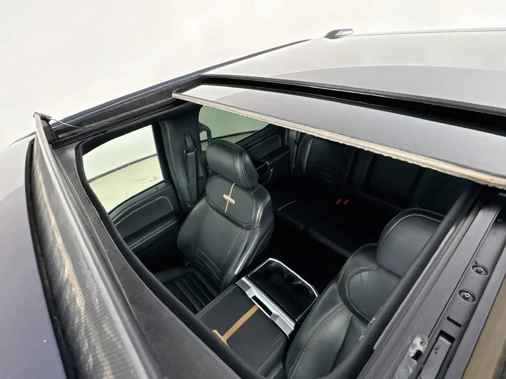 Used 2022 Blue Metallic Ford Platinum image 28