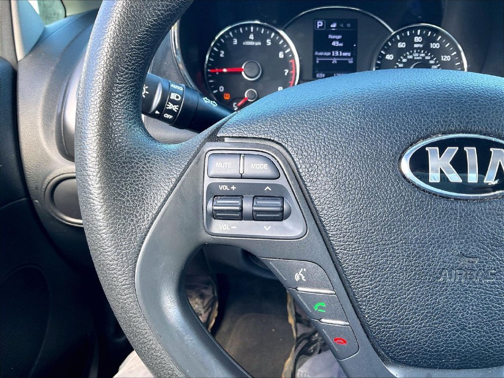 Used 2018 Silky Silver Kia LX image 21
