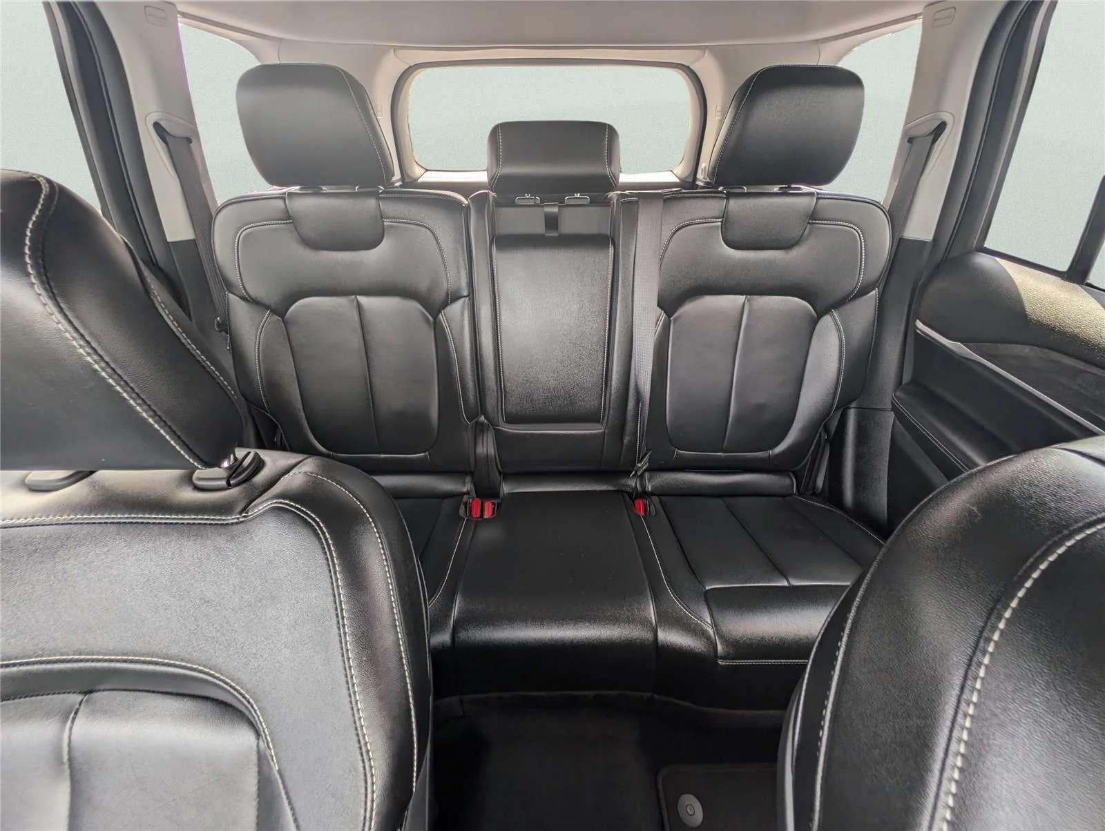 Used 2022 Silver Zynith Jeep 4x4 image 37