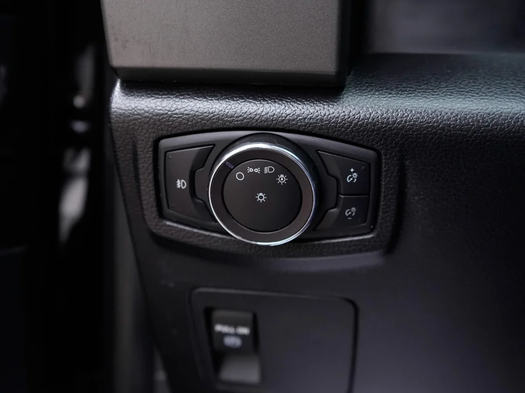 Used 2019 Agate Black Metallic Ford XLT image 22