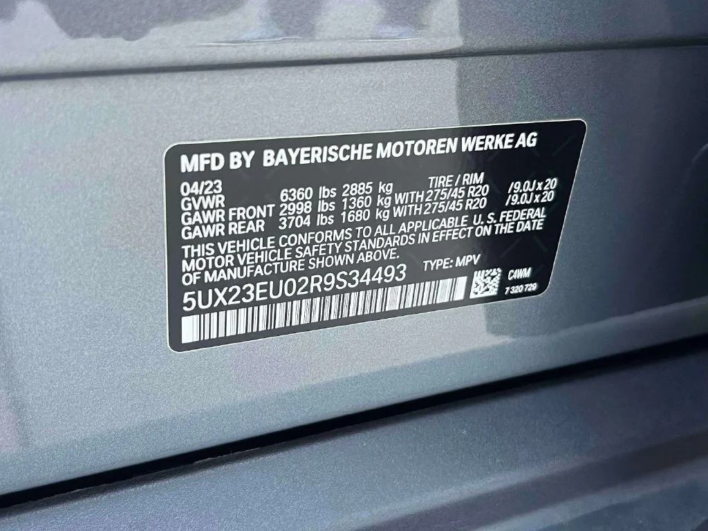 Used 2024 Skyscraper Grey Metallic BMW xDrive40i image 20