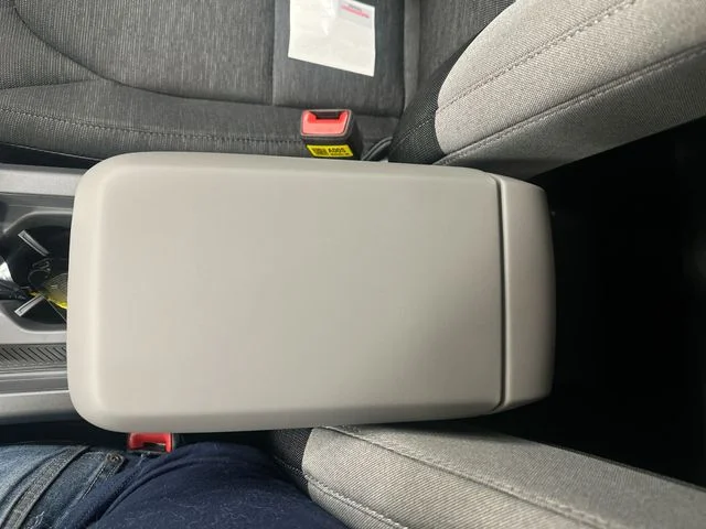 New 2027 Snow White Pearl Kia LX image 22