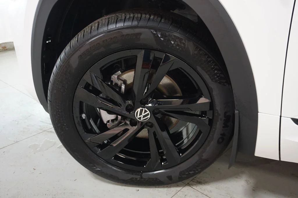 New 2026 Opal White Volkswagen 2.0T SEL R-Line Black image 35
