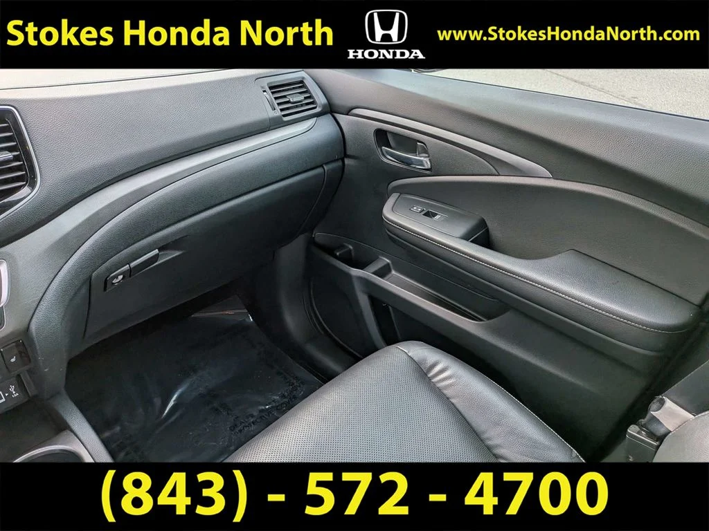 Used 2023 Gray Honda RTL image 18