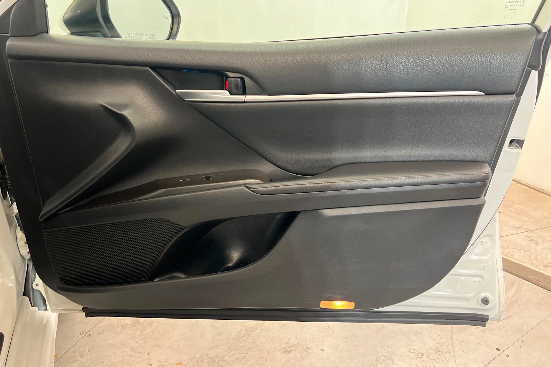 Used 2021  Toyota XSE image 23