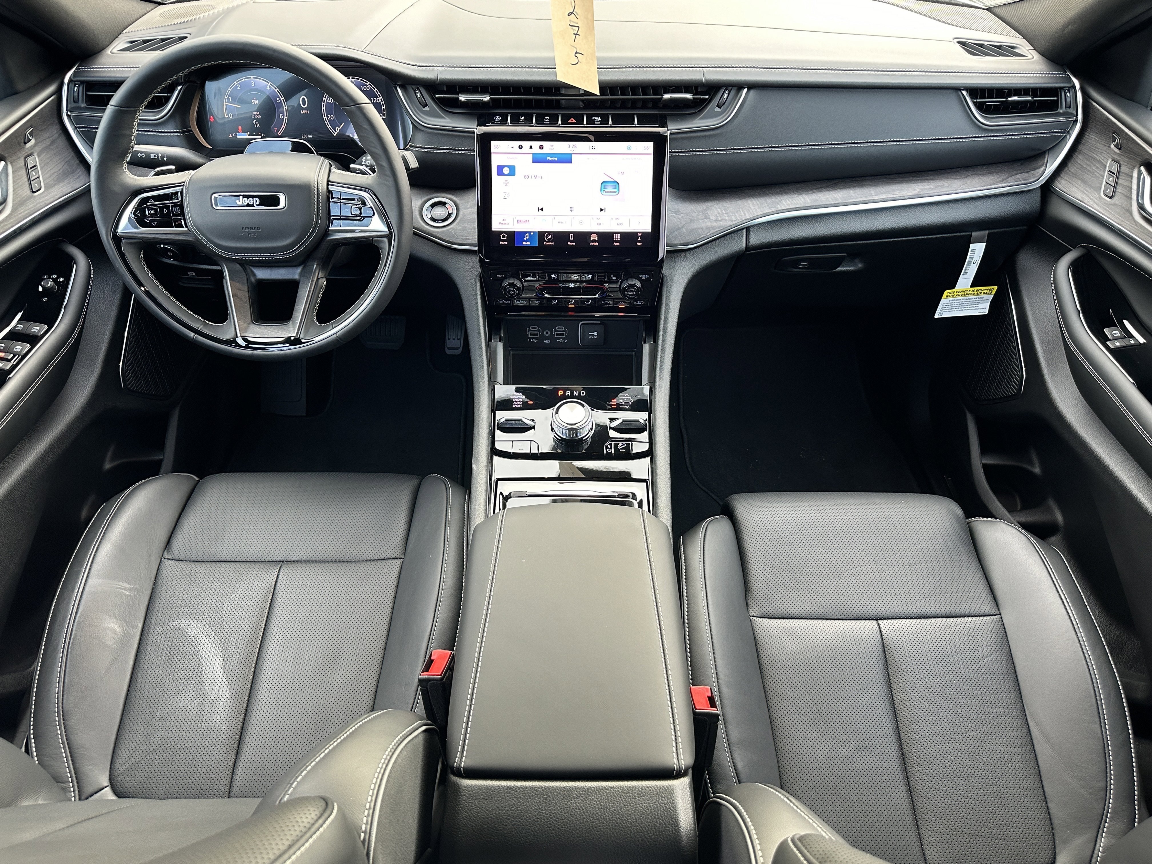 2025 Jeep Grand Cherokee Overland - Photo 23