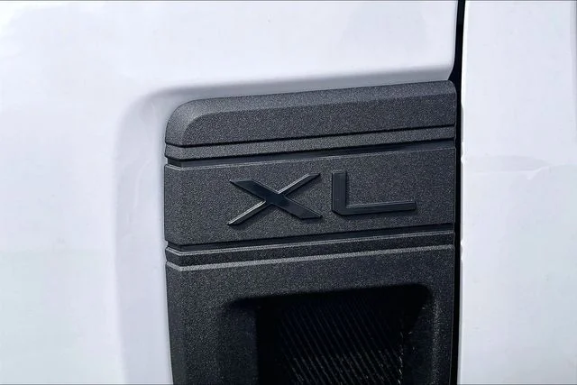 New 2026 Oxford White Ford XL image 9