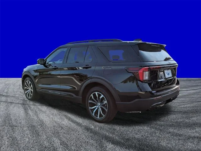 New 2026 Agate Black Metallic Ford ST-Line image 6