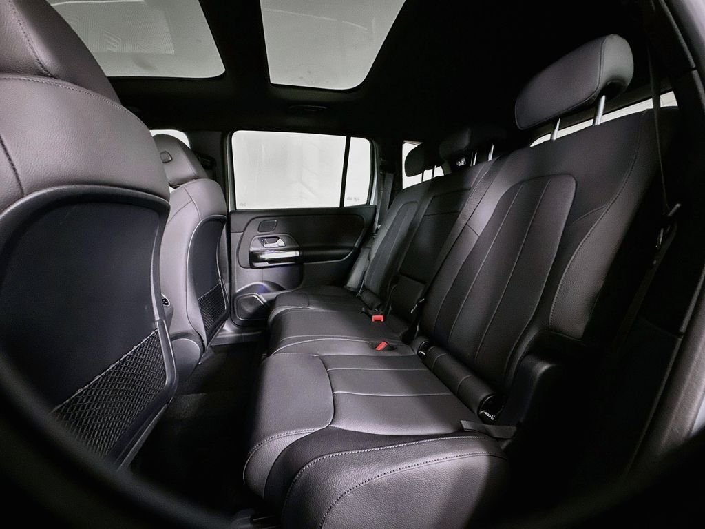 New 2026 Cirrus Silver Metallic Mercedes-Benz GLB 250 image 24