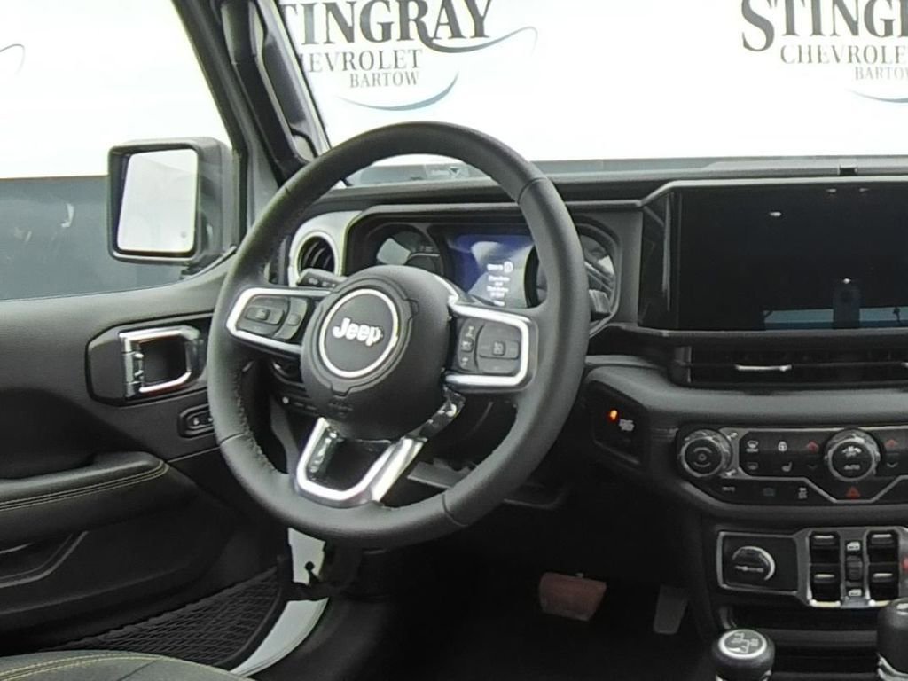 2025 Jeep Wrangler 4xe Sahara 4XE - Photo 19