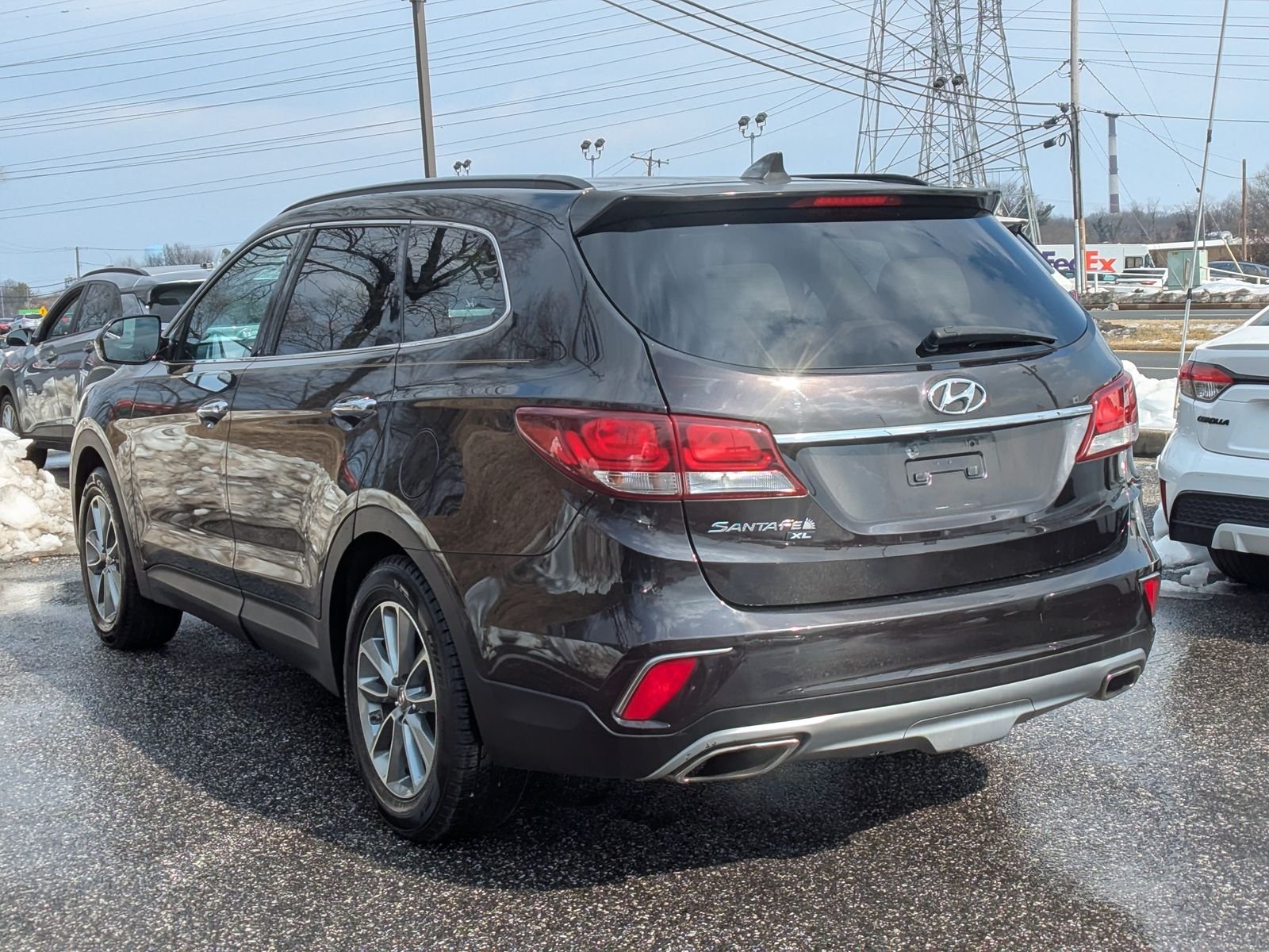 Used 2019 Brown Hyundai SE image 3