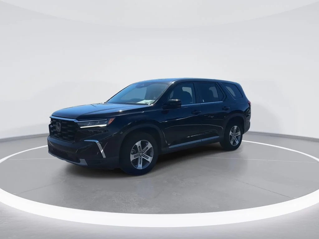 Used 2023 Black Honda EX-L image 4