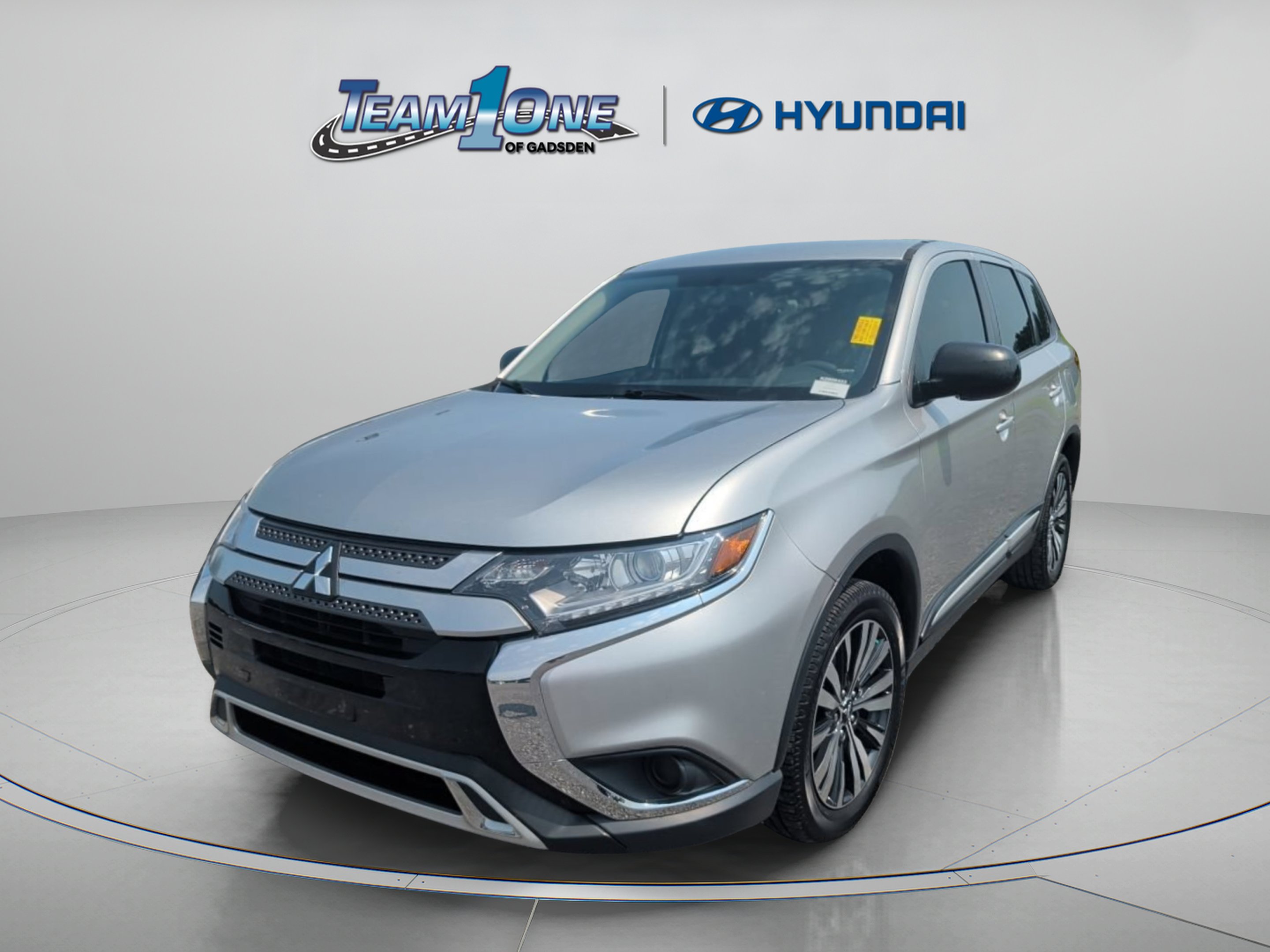Used 2019 Silver Mitsubishi ES image 4