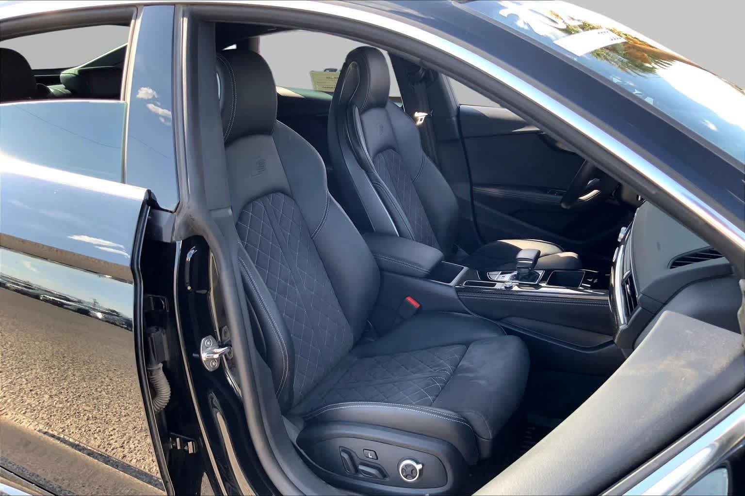 Used 2024 Mythos Black Metallic Audi Premium Plus image 9