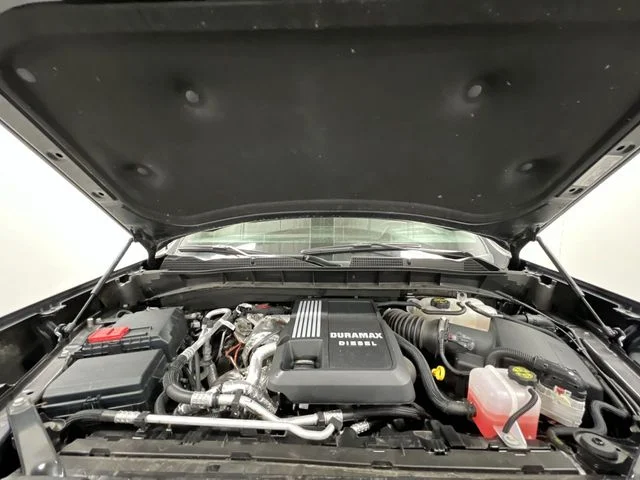 Certified Used 2025 Silver GMC AT4 image 30
