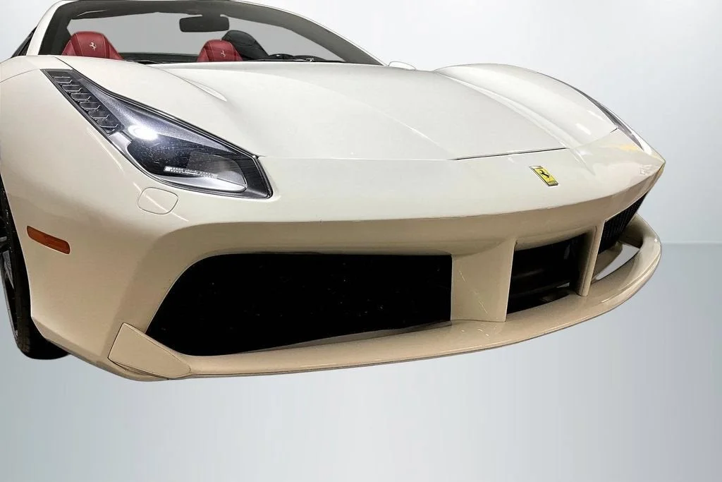 Used 2019 Bianco Avus Ferrari  image 27