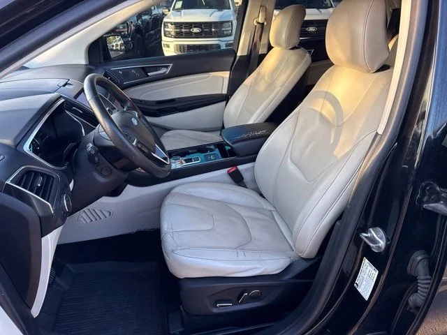 Used 2019 Agate Black Metallic Ford Titanium image 10