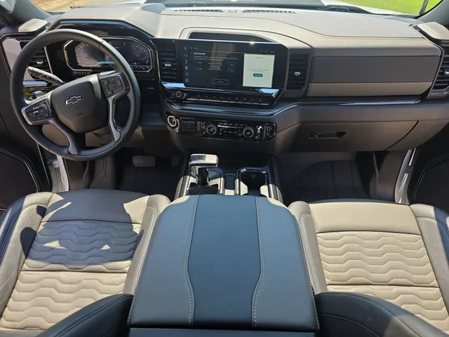 Used 2023 White Chevrolet ZR2 image 10