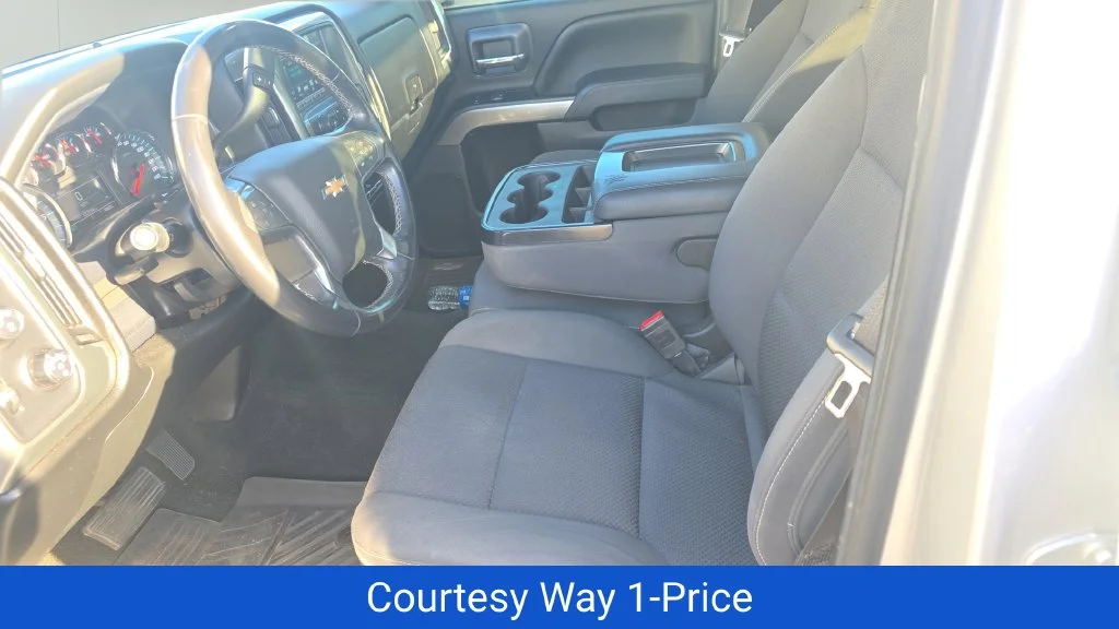 Used 2018 Silver Chevrolet LT image 13