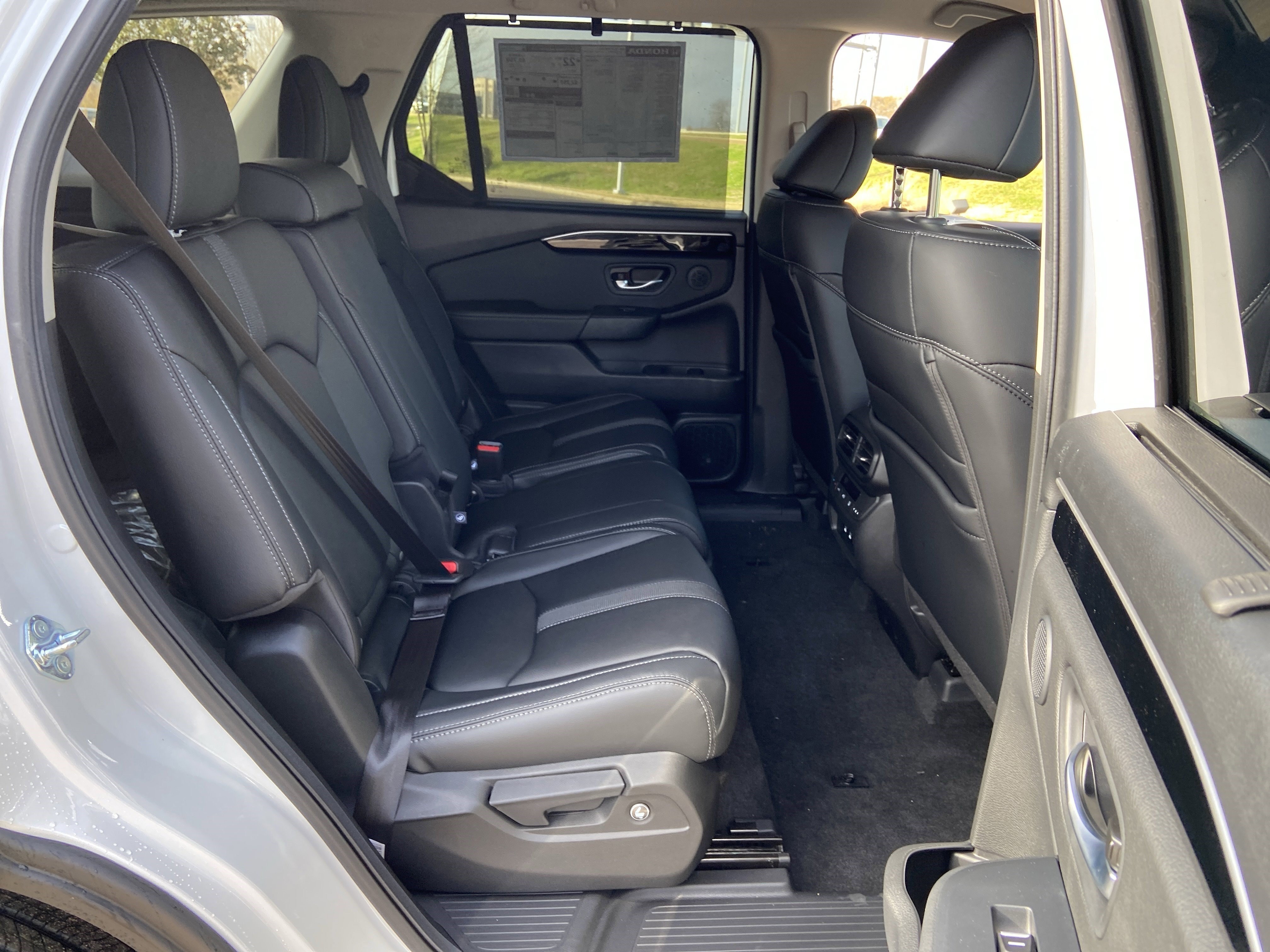 New 2026 Platinum White Pearl Honda EX-L image 17