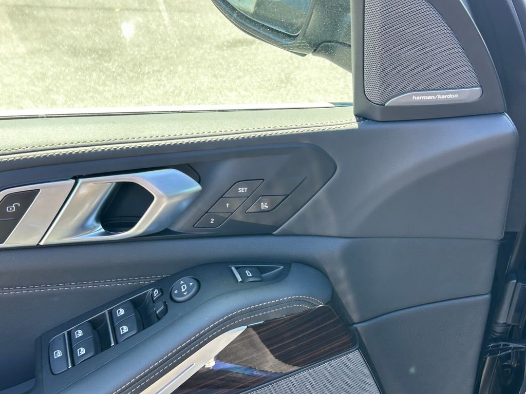 New 2026 Black Sapphire Metallic BMW xDrive50e image 12