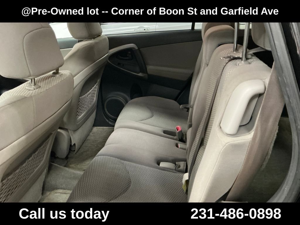 Used 2006 Black Toyota Limited image 25