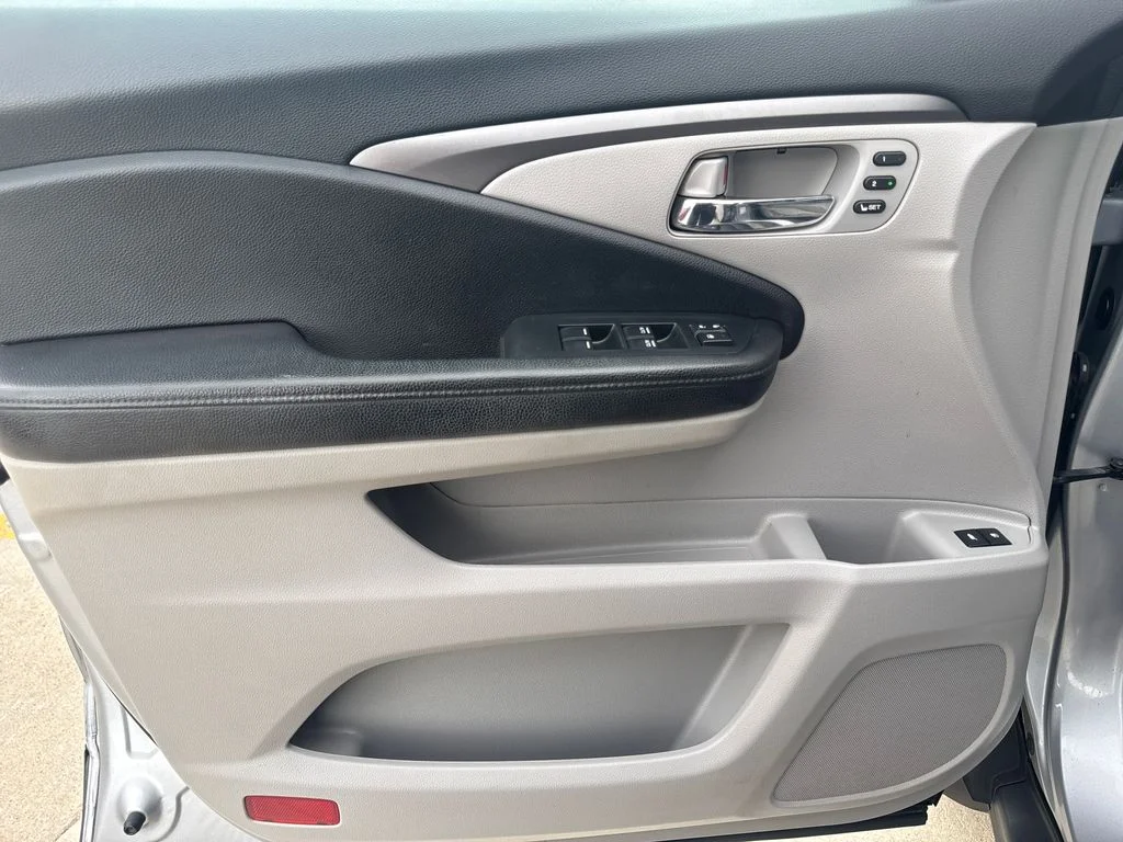 2020 Honda Pilot EX-L - Photo 10
